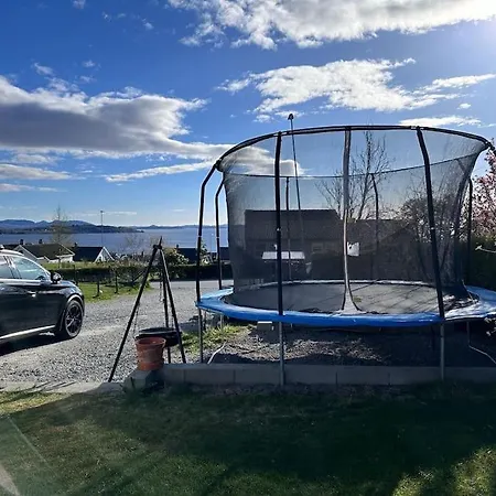 Landlig Enebolig Med Utsikt Feriehus
